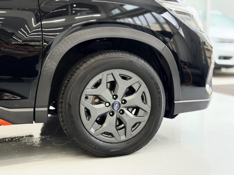 スバル フォレスター