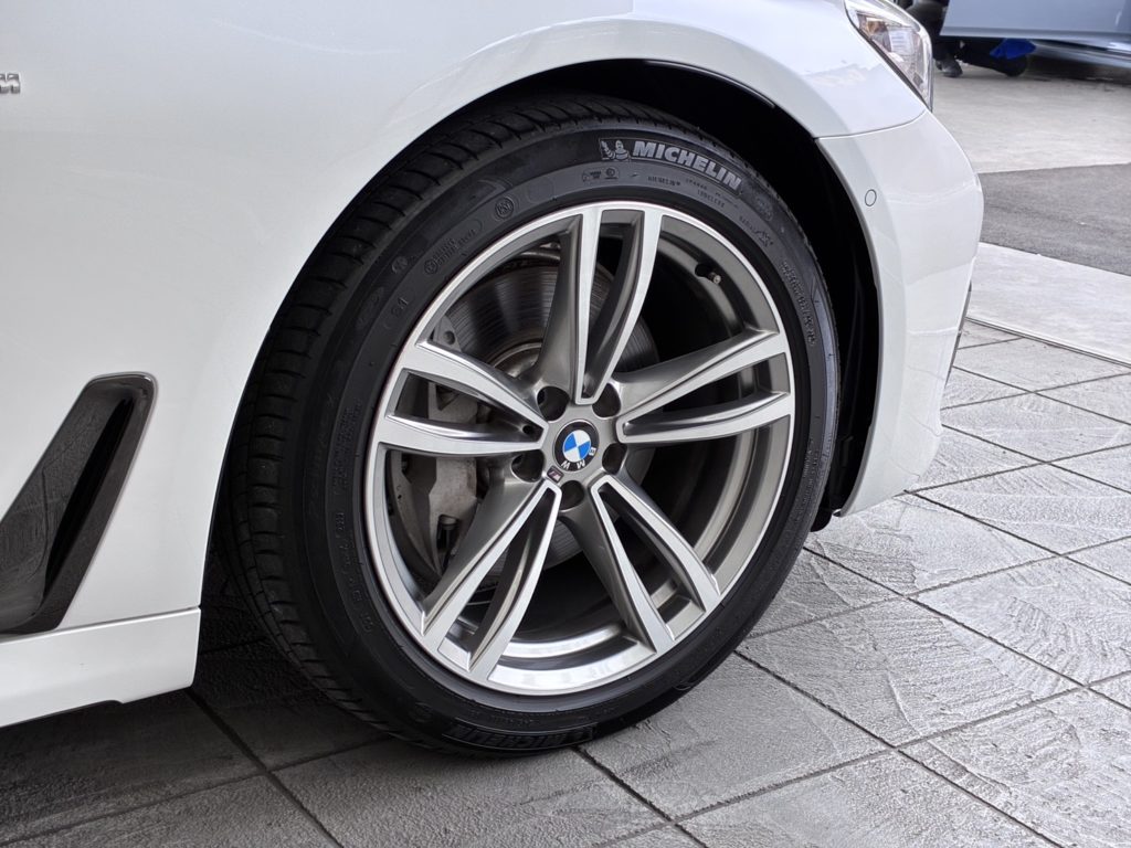 BMW 740i | アドマイヤ プロ